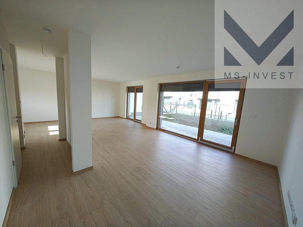 Prodej rodinný dům - Praha - Satalice, okres Praha 19, Hlavní město Praha, 160 m² - 5