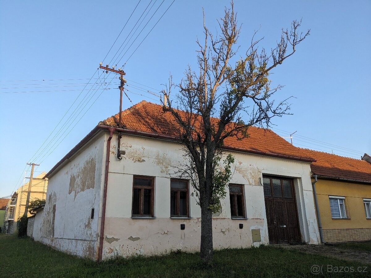 Rodinné domy, Uherský Ostroh, 687 24 - 1
