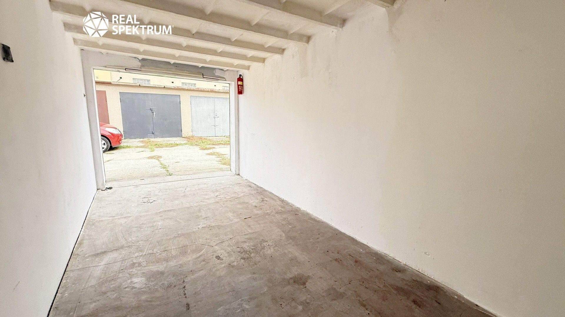 Garáže, Šimáčkova, Brno, 15 m²