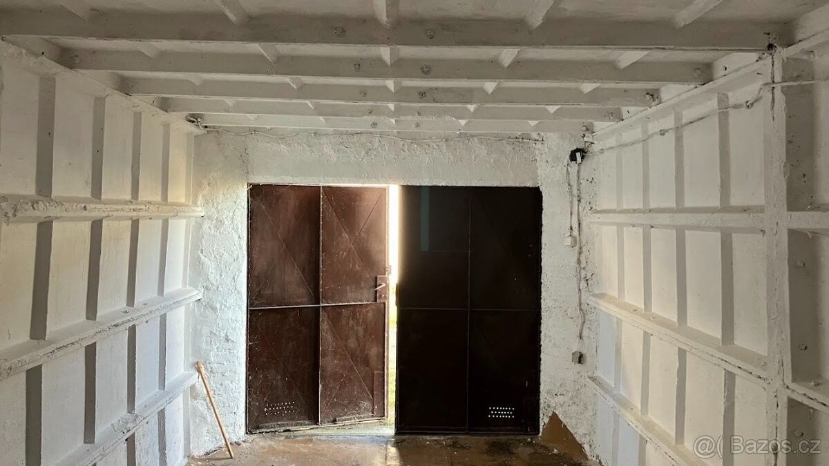 Pronájem garáž - Havlíčkův Brod, 580 01