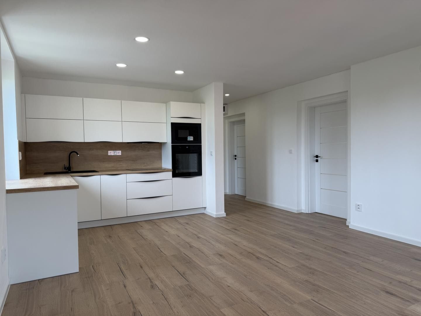 Byt 4+kk · 70 m² · Purkyněho 2082, Žatec - 3