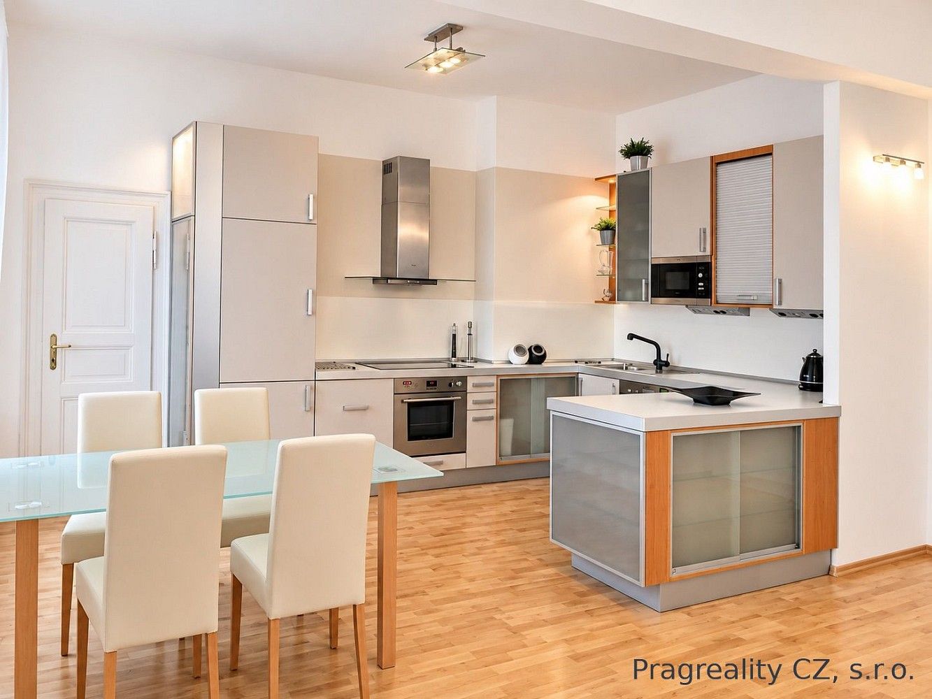 2+1, Praha - Vinohrady, okres Praha 2, Hlavní město Praha, 75 m² - 2