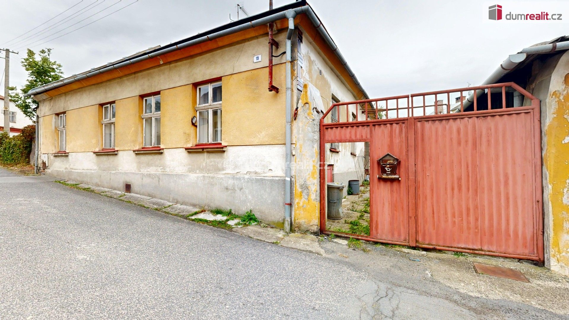 Rodinné domy, Hřbitovní, Budišov nad Budišovkou, 170 m²