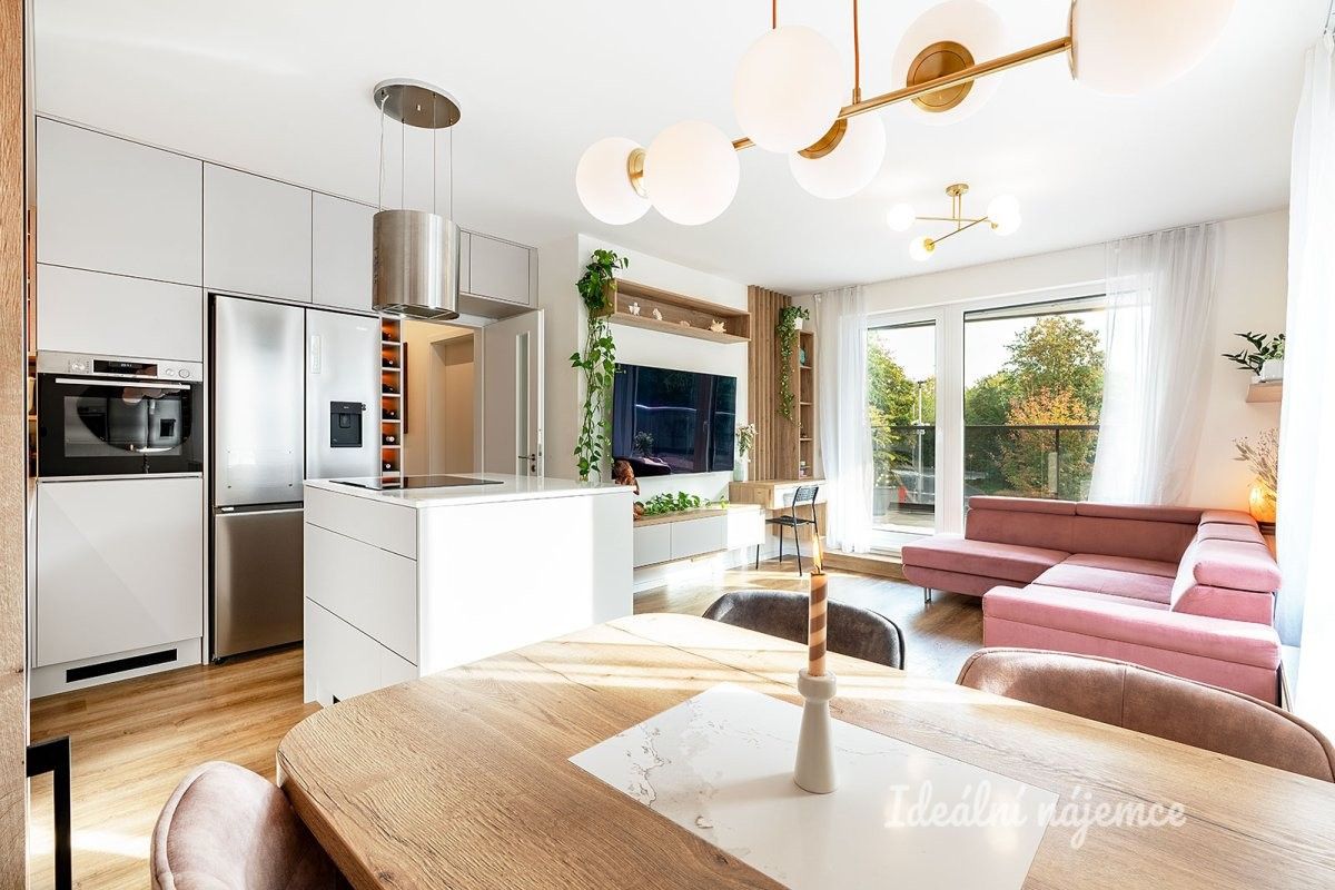 3+kk, K jezeru, Praha, 70 m² - 1