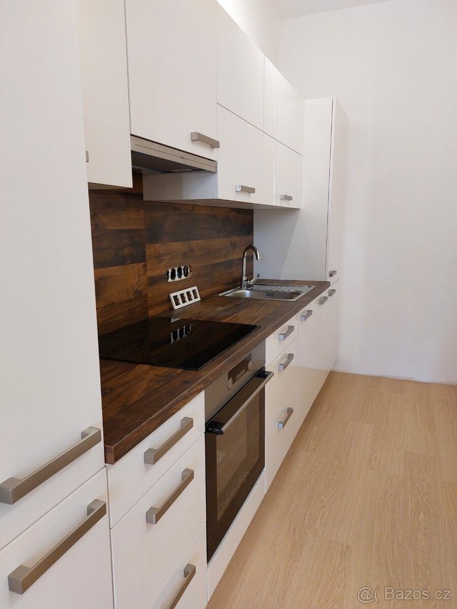 Byty, Tábor, 390 02 - 2