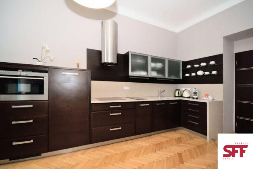 Byt 2+kk · 87 m² · Na bojišti, Praha - 4