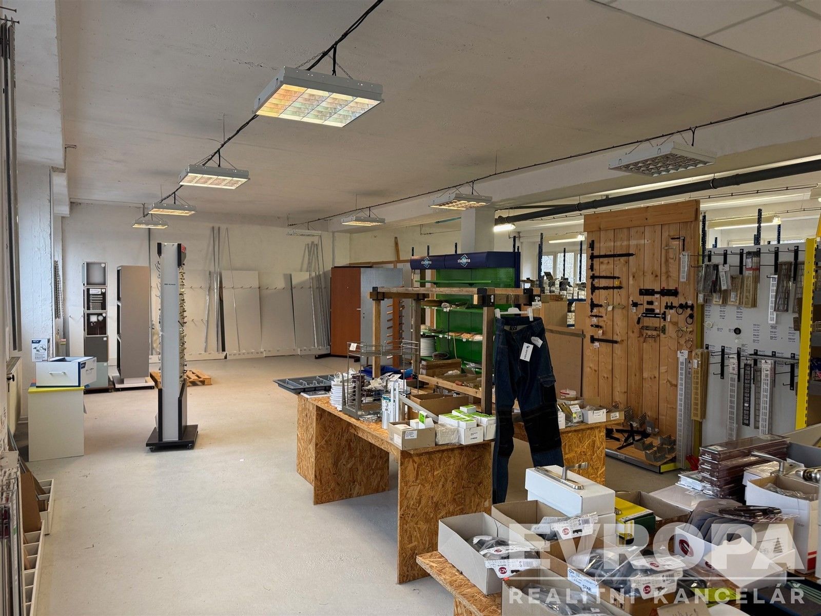 Pronájem obchodní prostory - Dr. Milady Horákové, Liberec, 364 m²