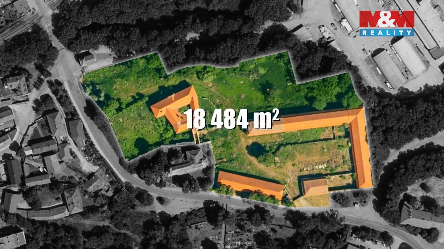 Prodej památky - Zvoleněves, 5 000 m² - 5