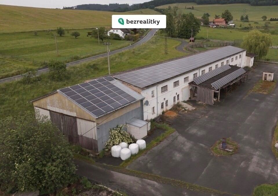 Komerční nemovitost · 1 400 m² · Dešenice - 3