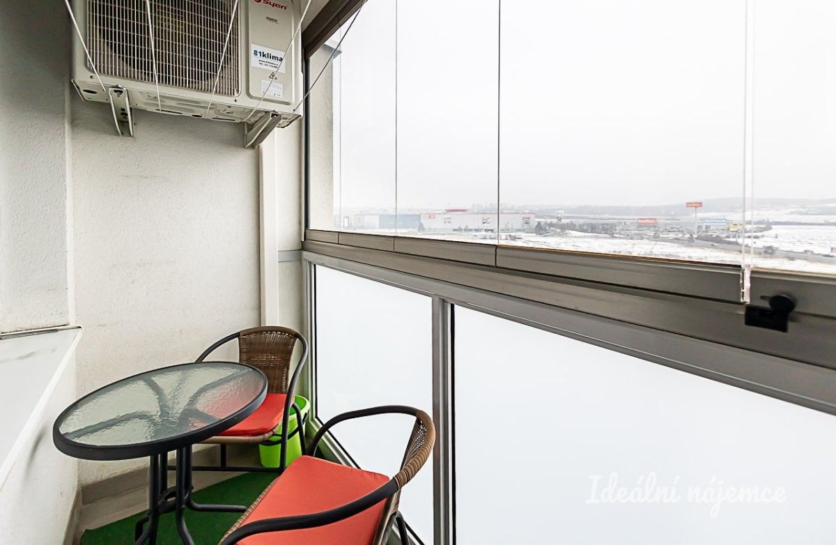 Pronájem byt 3+kk - Malkovského, Praha, 67 m²