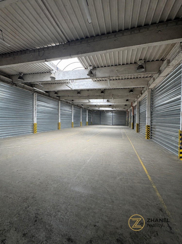 Sklad, 600 m²