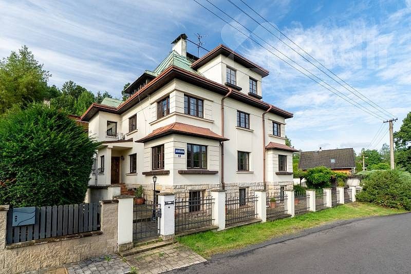 Rodinný dům, 306 m²