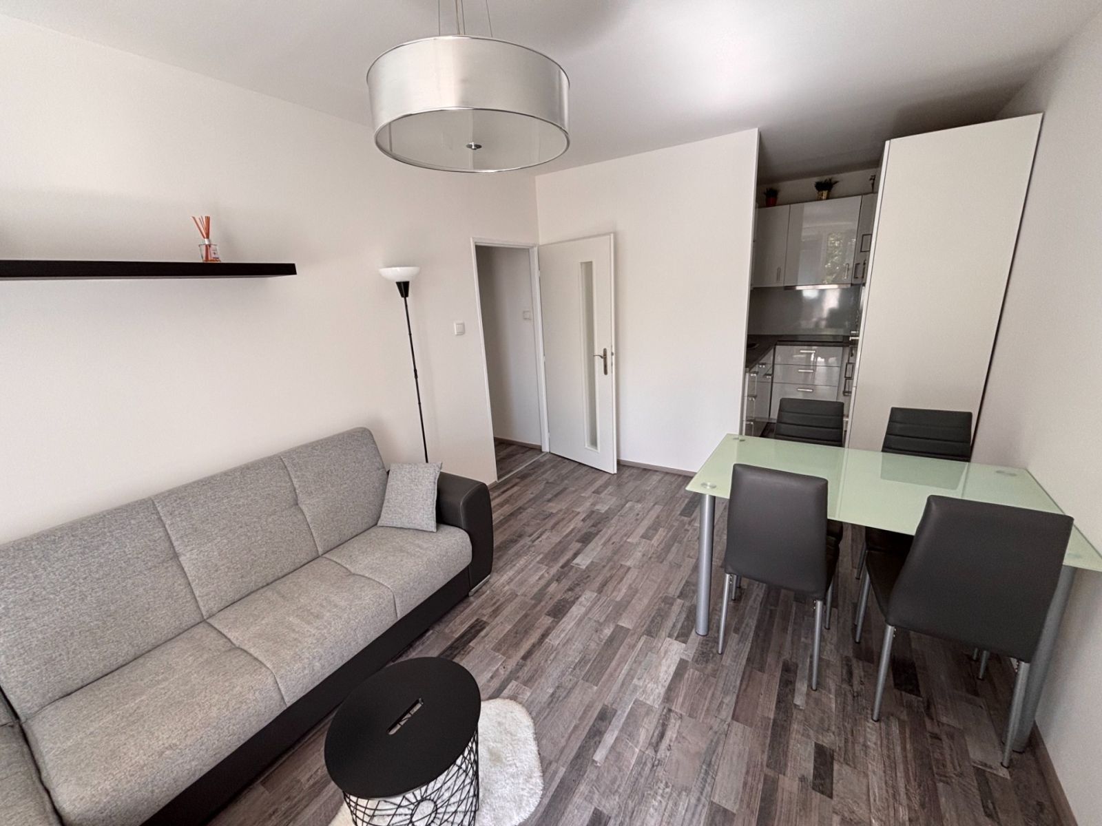 2+kk, Jablonecká, Praha - Prosek, 46 m² - 1