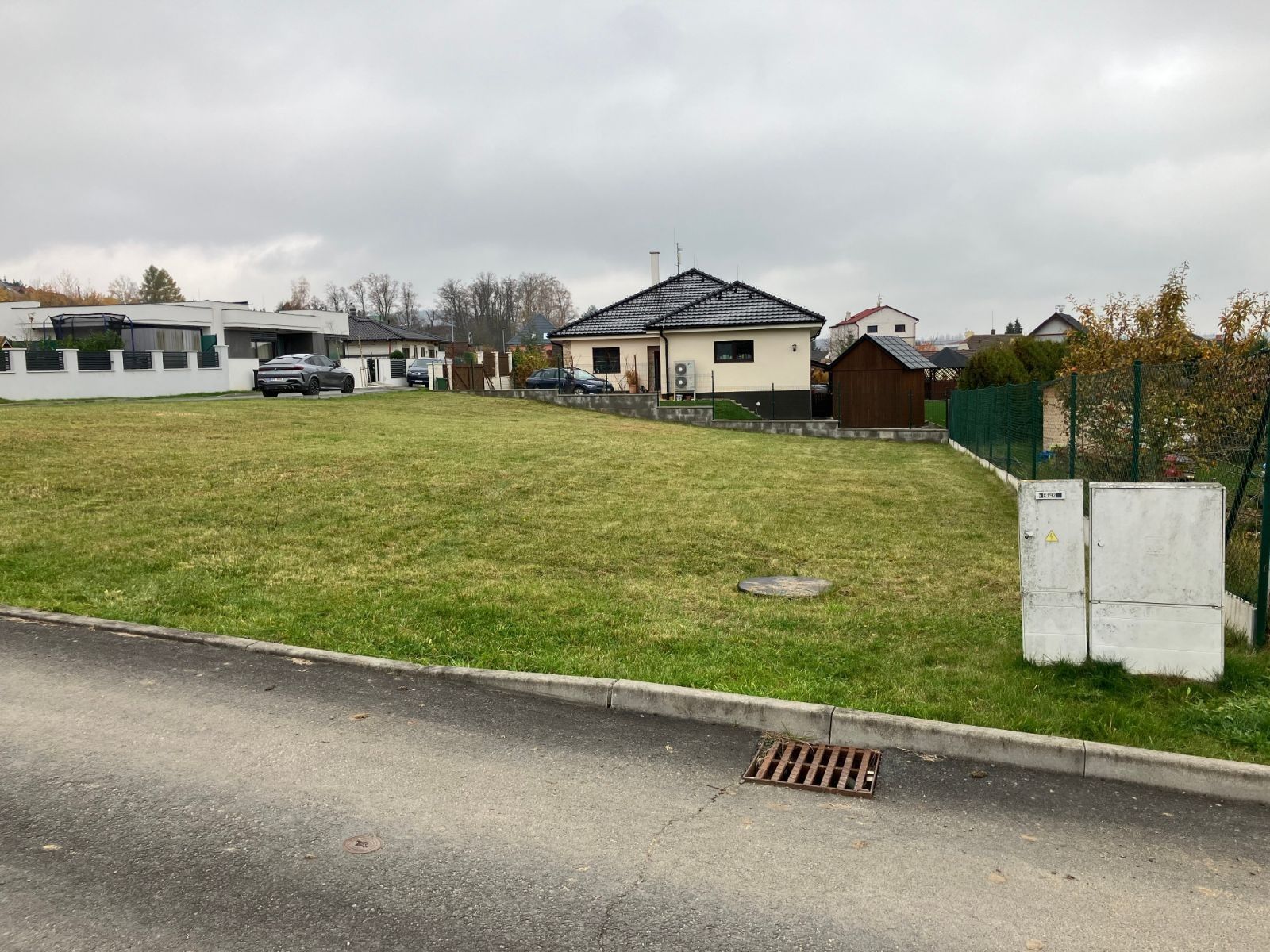 Pozemek pro bydlení, 691 m²