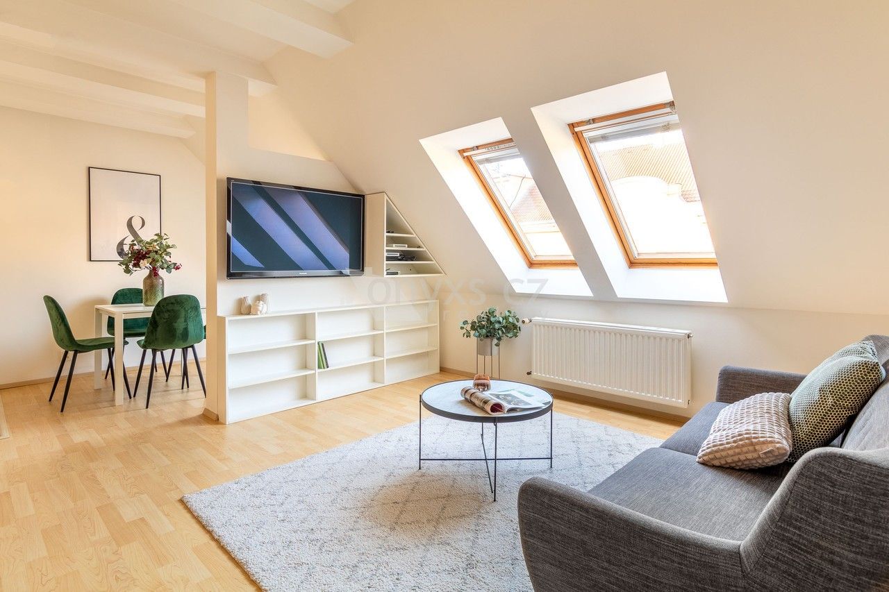 Prodej byt 4+kk - Šlikova, Praha, 110 m²