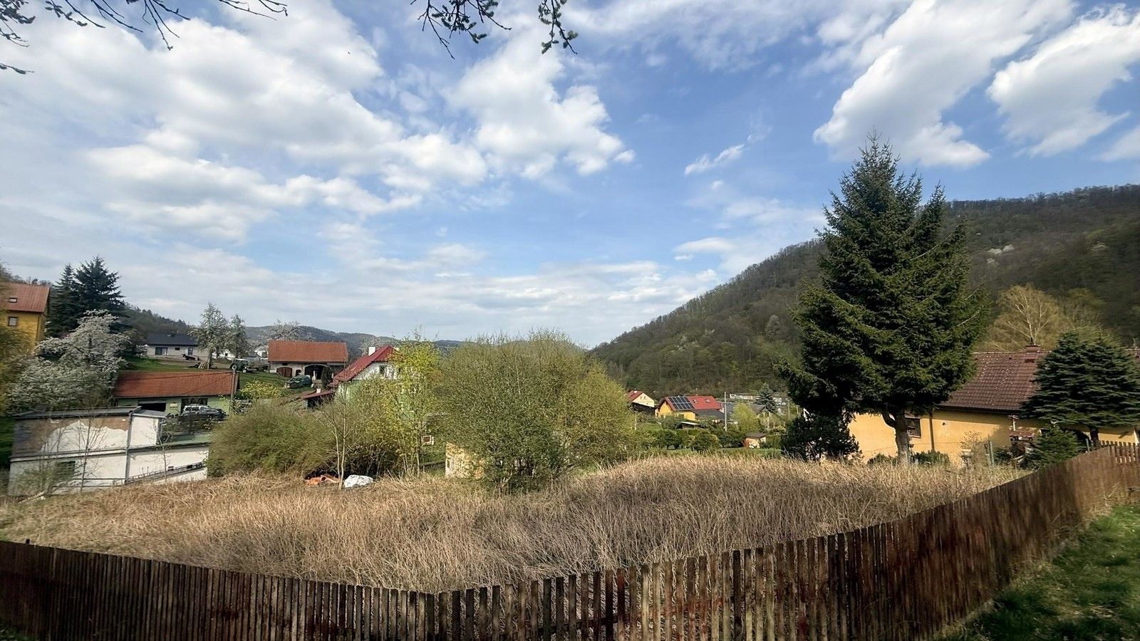 Pozemek pro bydlení, 1 198 m²