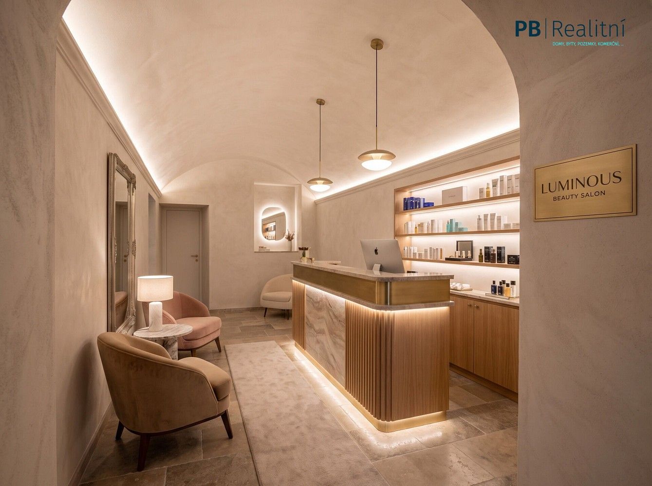 Komerční nemovitost · 235 m² · Praha - Karlín, okres Praha 8, Hlavní město Praha - 4