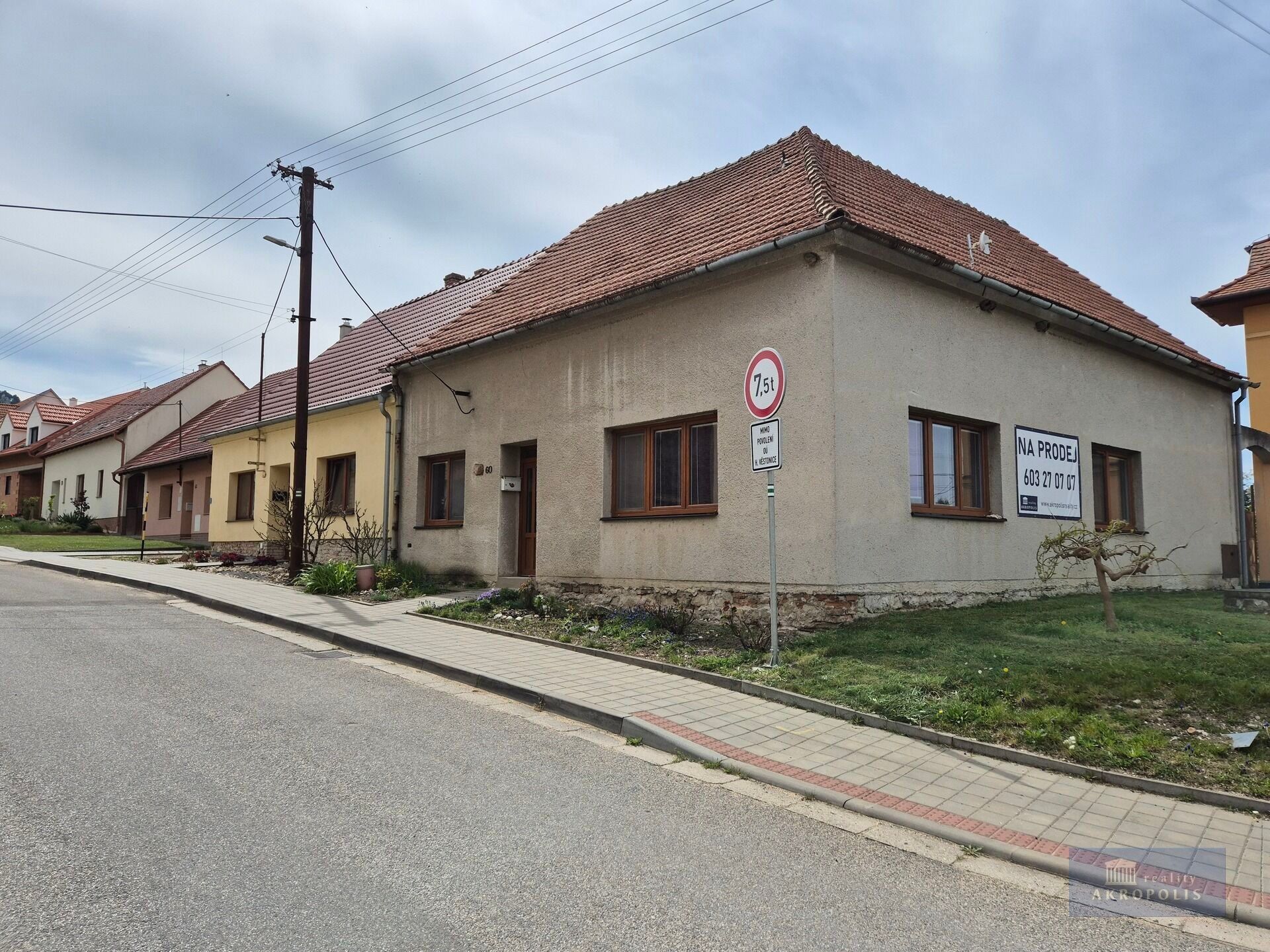 Obchodní prostory, Lípová, Horní Věstonice, 135 m² - 1