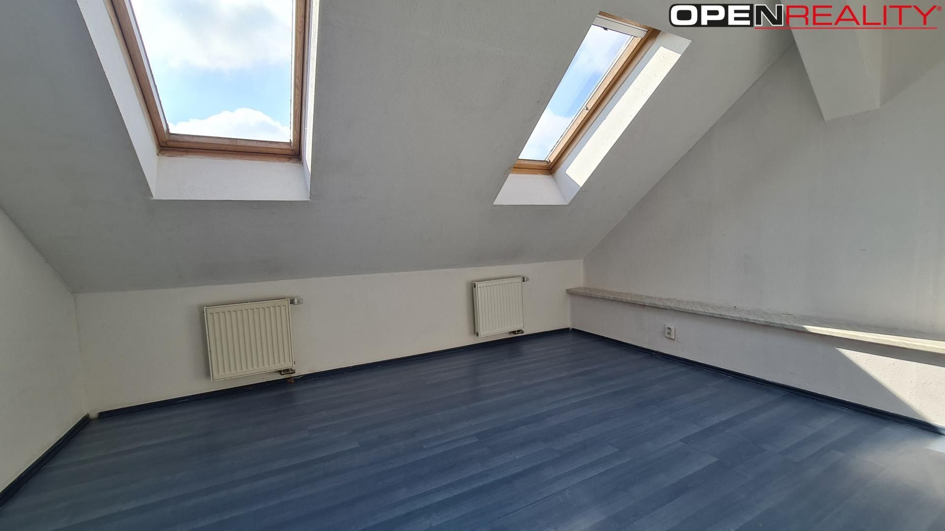 4+1, Hlavní, Prštice, 90 m² - 2