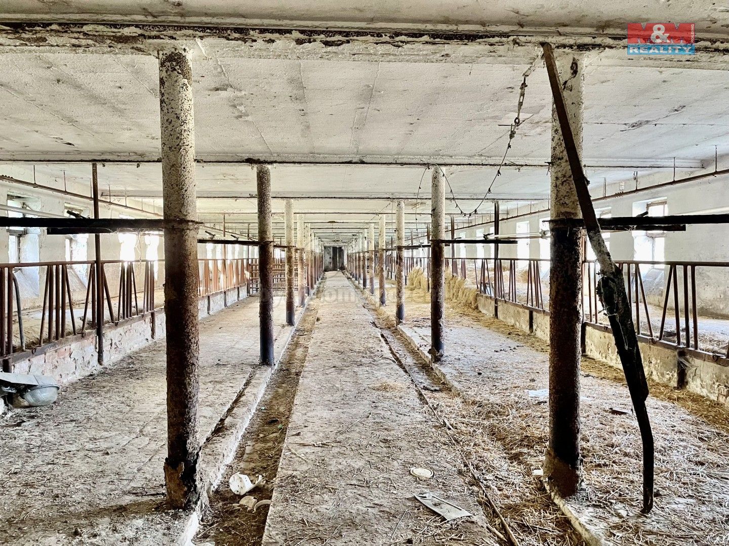 Prodej zemědělský objekt - Mančice, Dolní Chvatliny, 1 700 m²