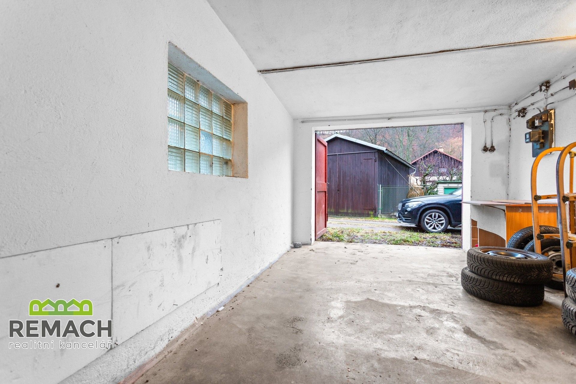 Prodej garáž - Na Skalce, Náchod, 24 m²