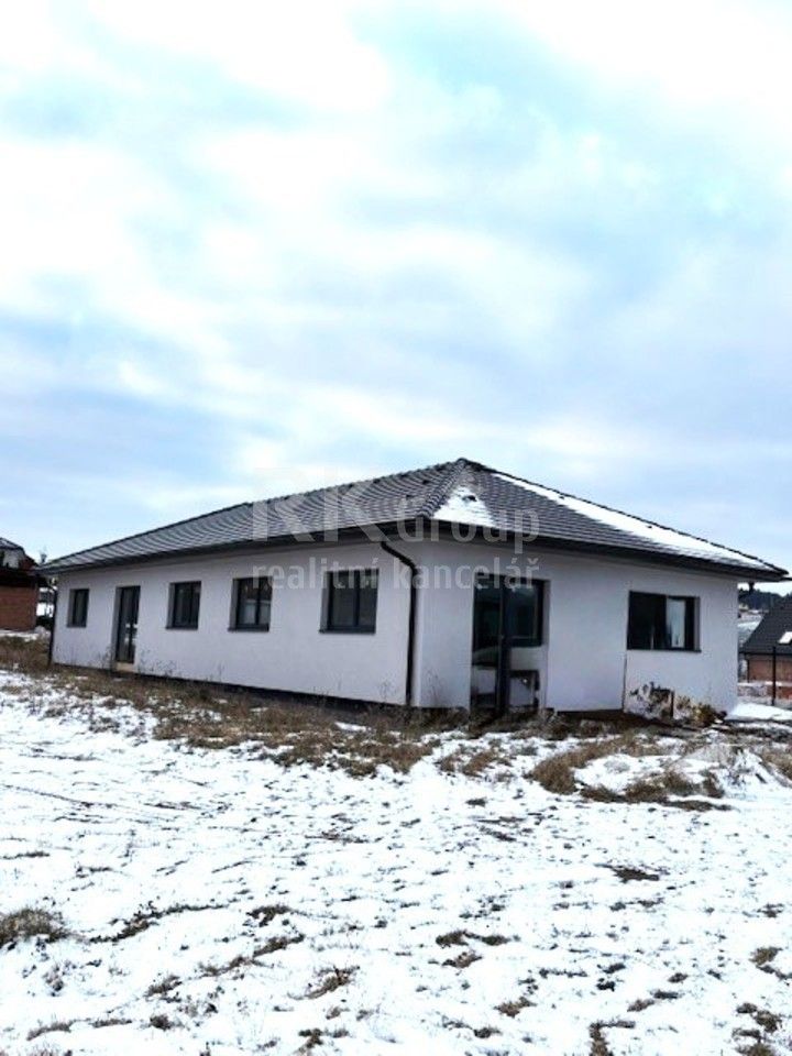 Pronájem byt 2+kk - Na Vyhlídce, Jince, 62 m²