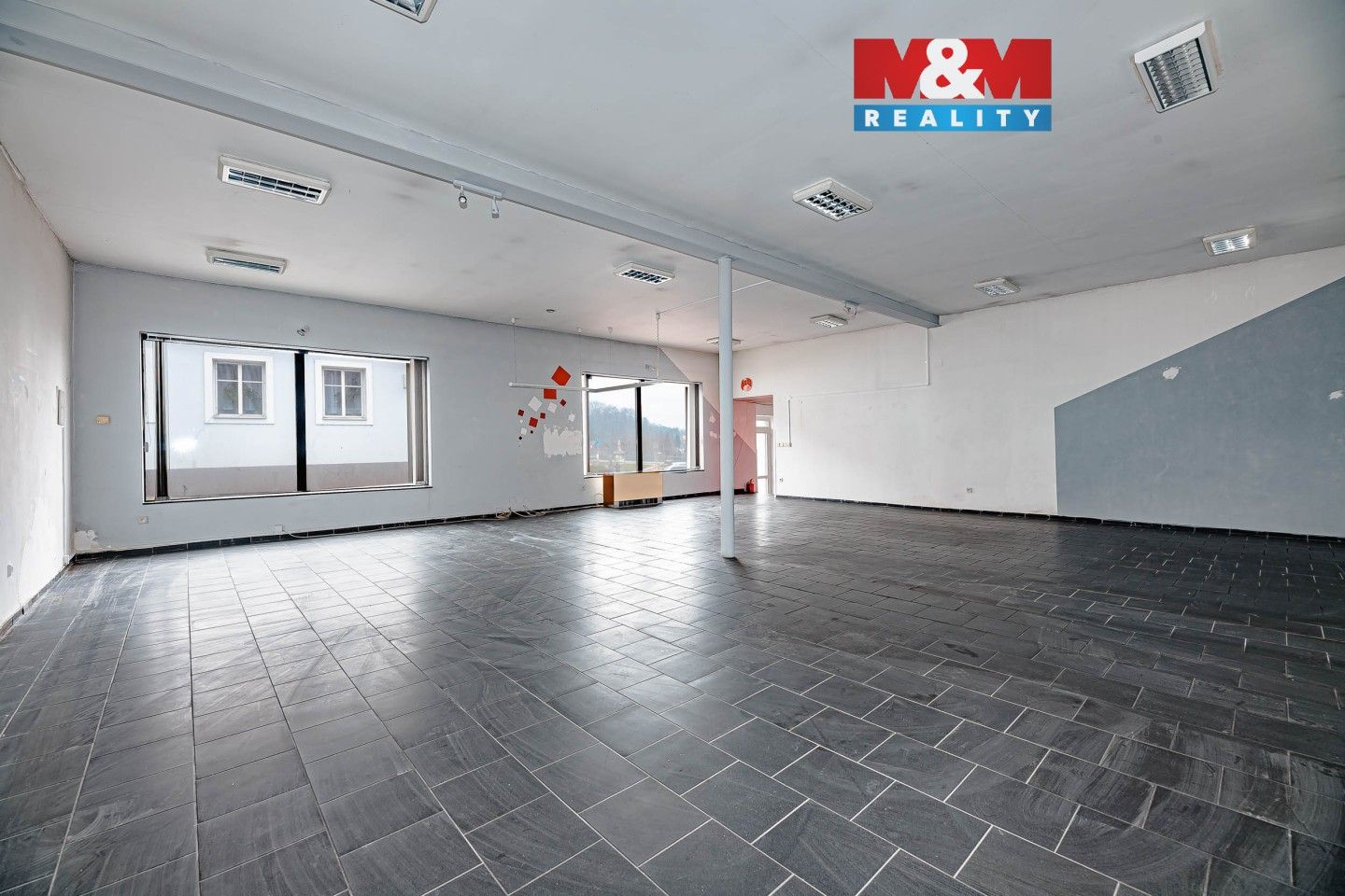 Obchodní prostory, 154 m²