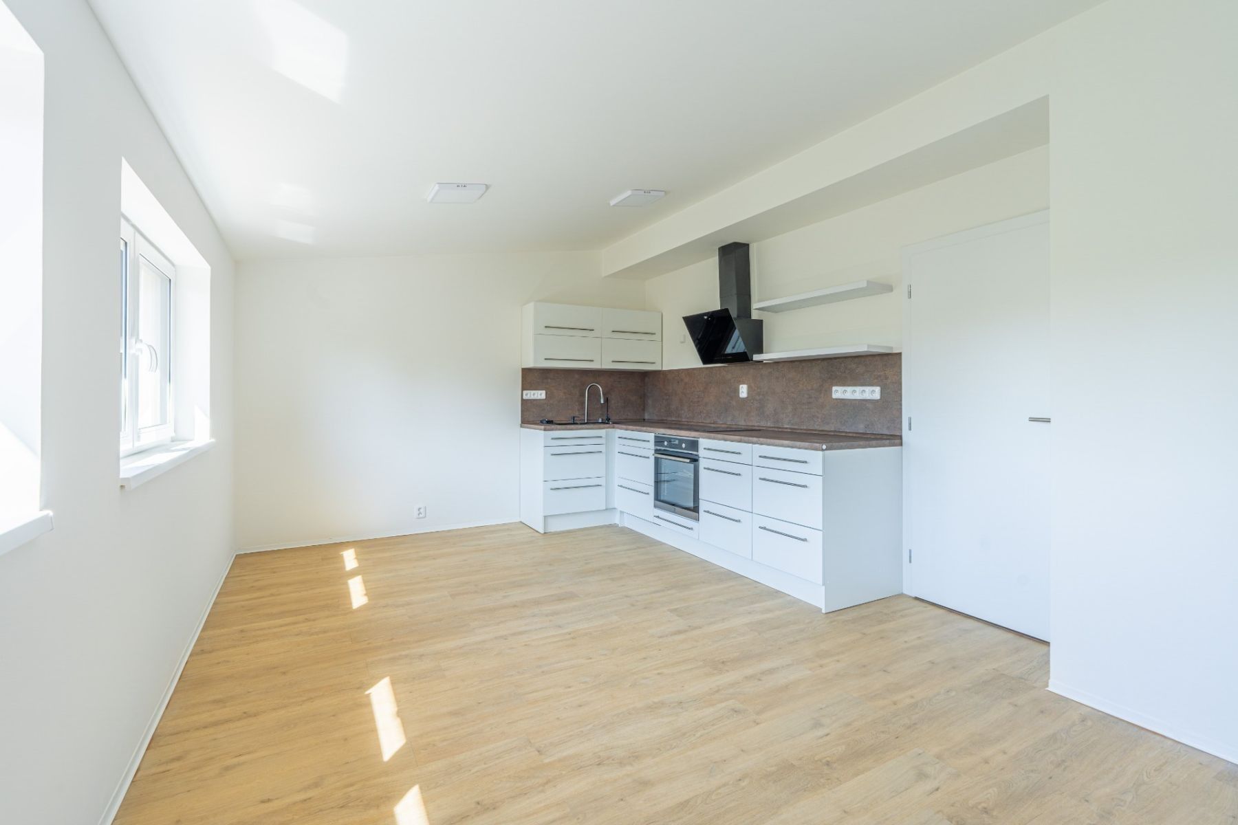 2+kk, U Vysočanského pivovaru, Praha - Vysočany, 67 m² - 1