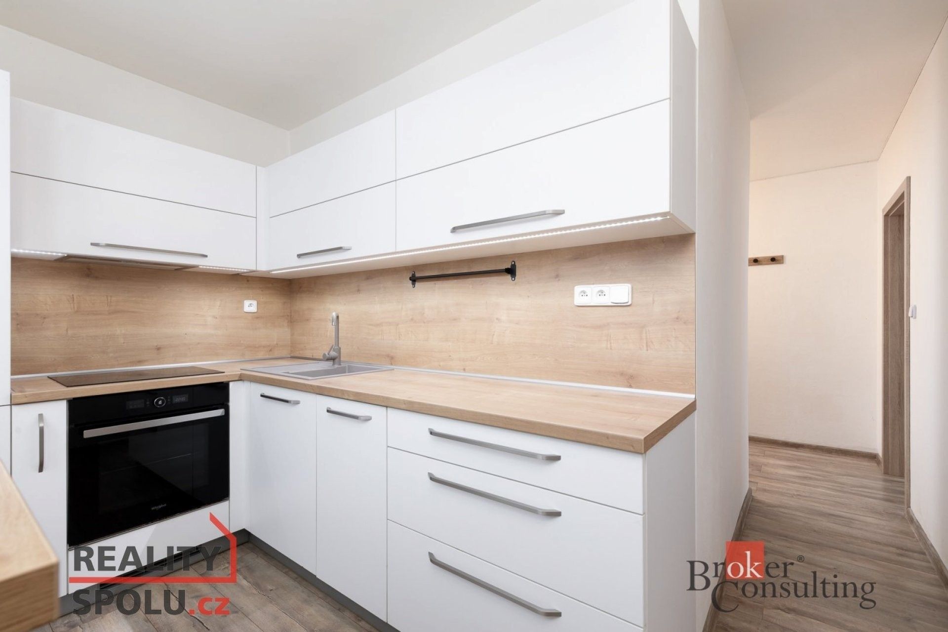 Prodej byt 3+1 - Masarykova třída, Orlová, 54 m²
