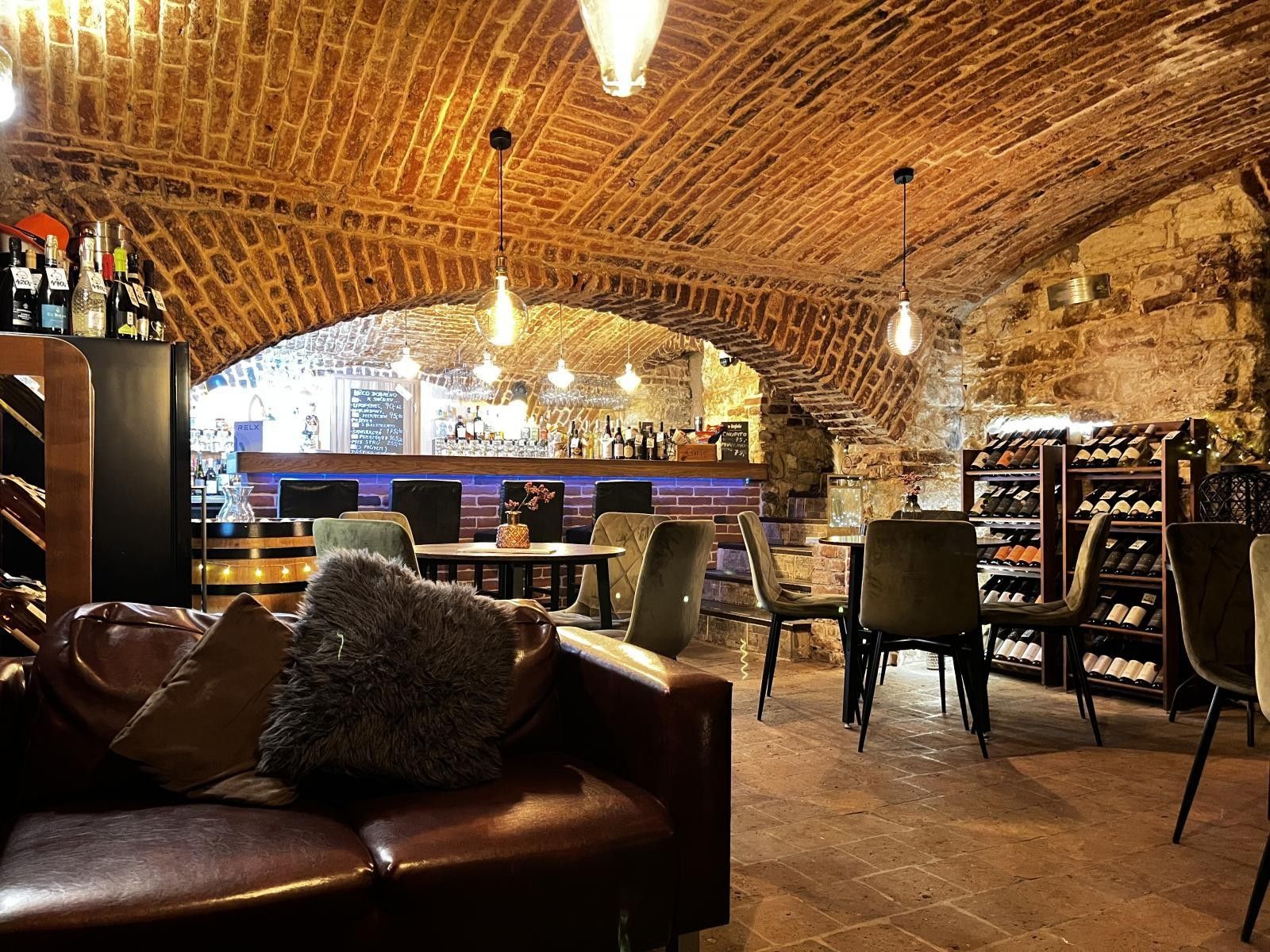 Restaurace, Štítného, Praha, 90 m²