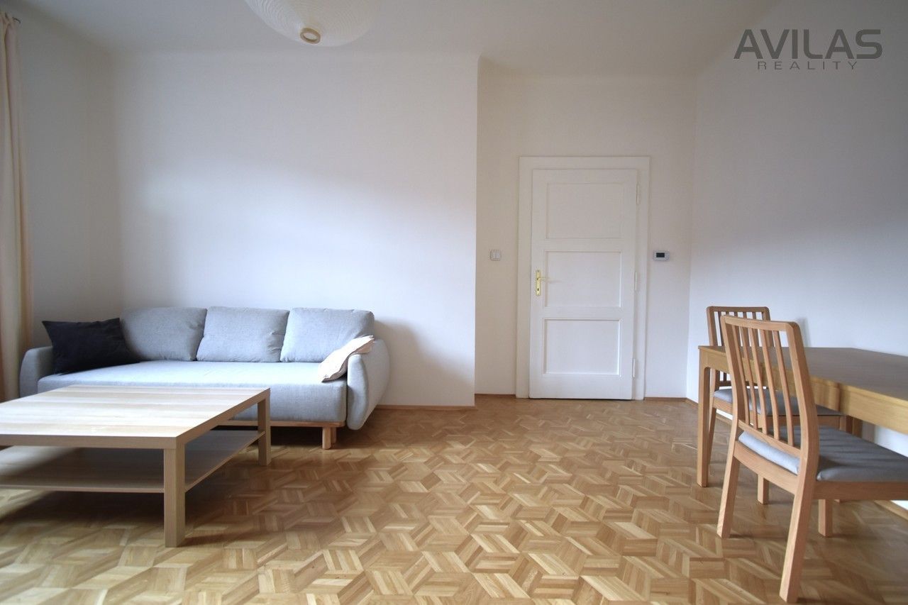 Pronájem byt 2+kk - Biskupcova, Praha, 57 m²