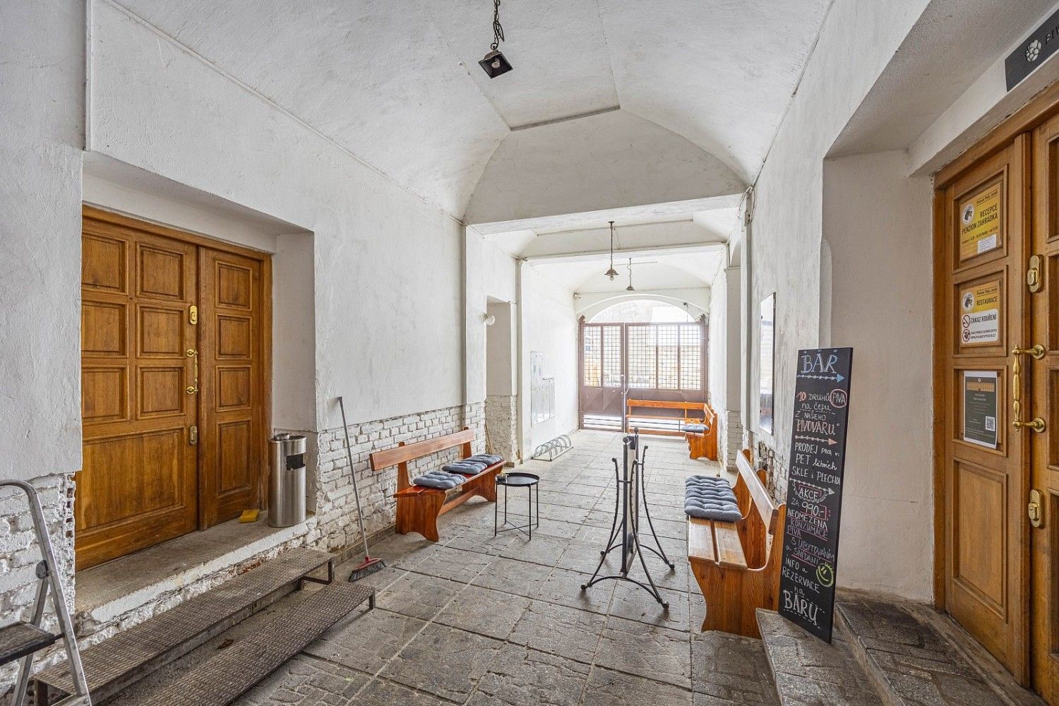 Rodinný dům · 1 500 m² · Jince, okres Příbram, Středočeský kraj - 4