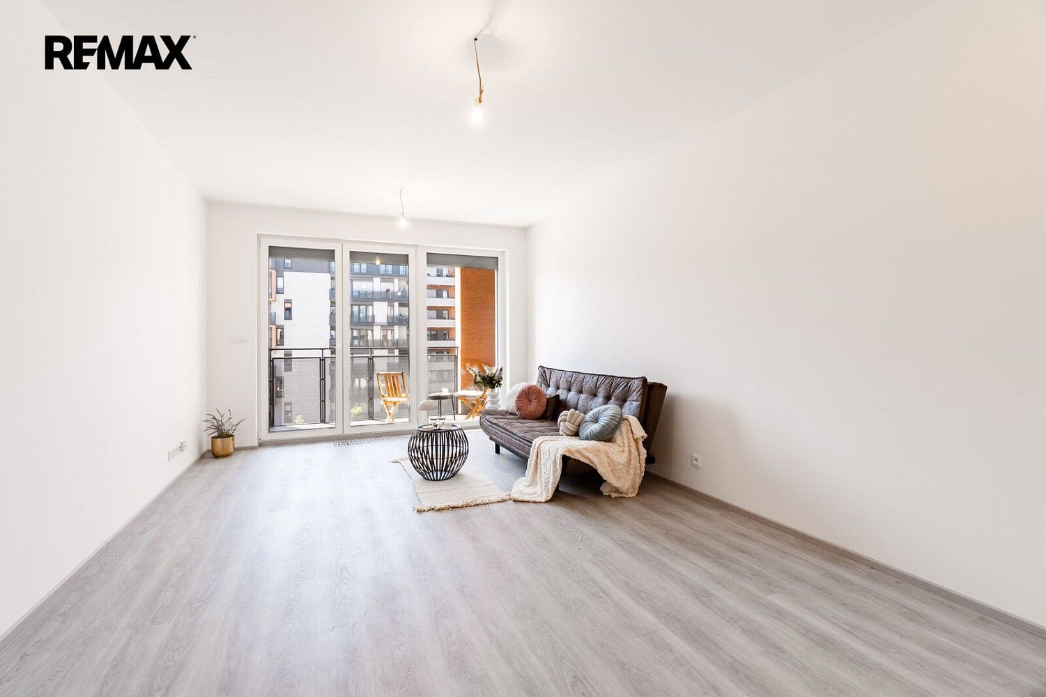 Byt 1+kk · 34 m² · Praha - Háje, okres Praha 11, Hlavní město Praha - 3