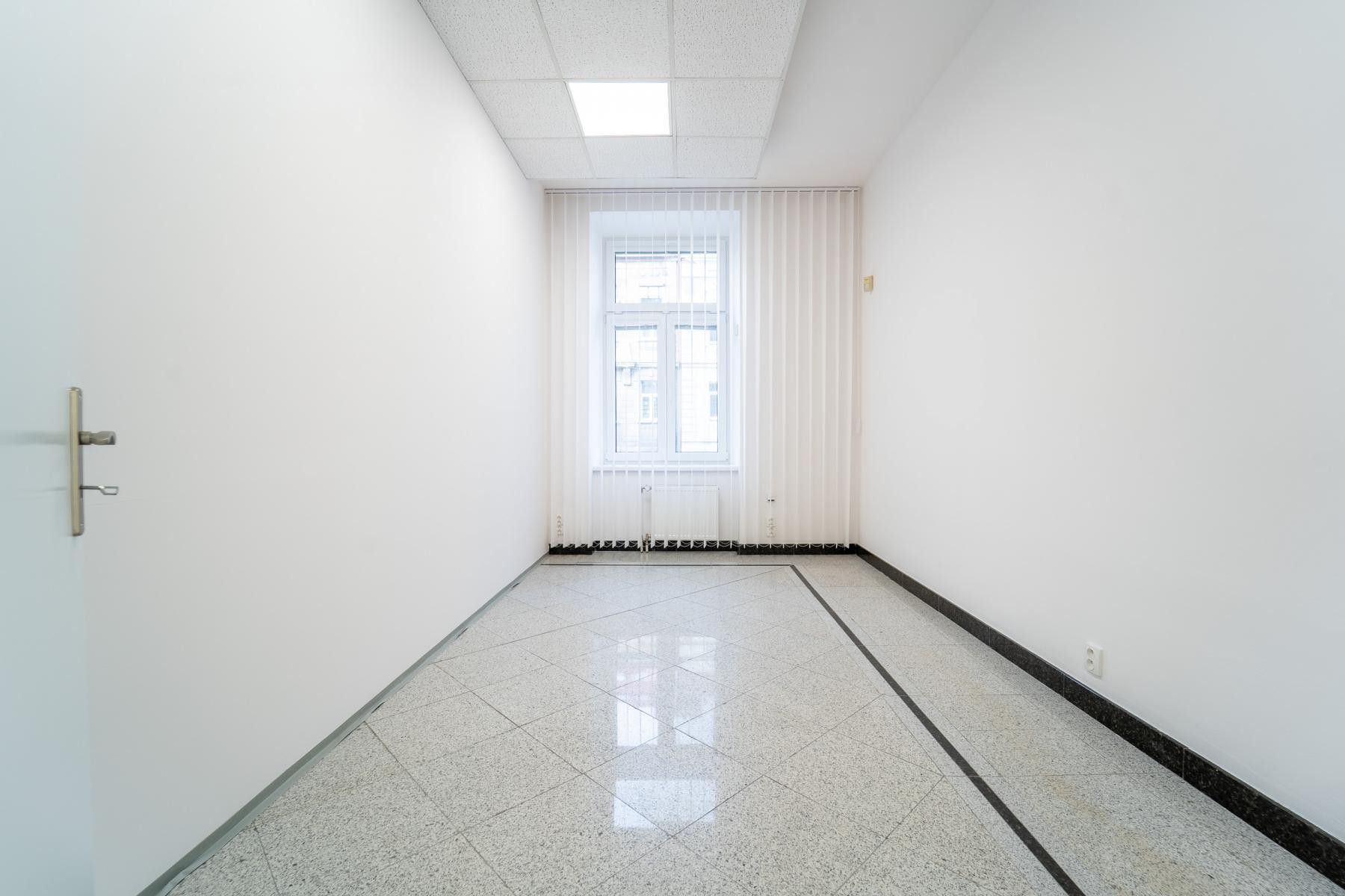 Pronájem kancelář - Legerova , Kolín, 92 m²