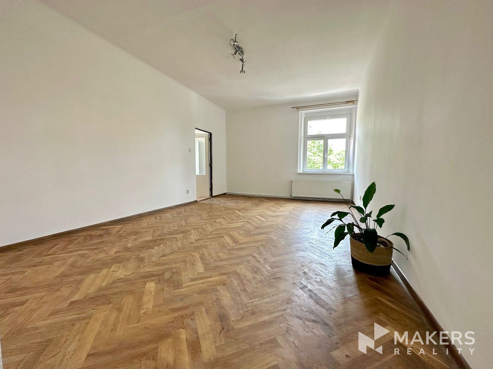 Pronájem byt 1+1 - U kněžské louky, Praha, 70 m²