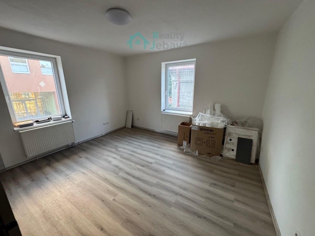 Byt 2+kk · 60 m² · Školní, Skuteč - 3