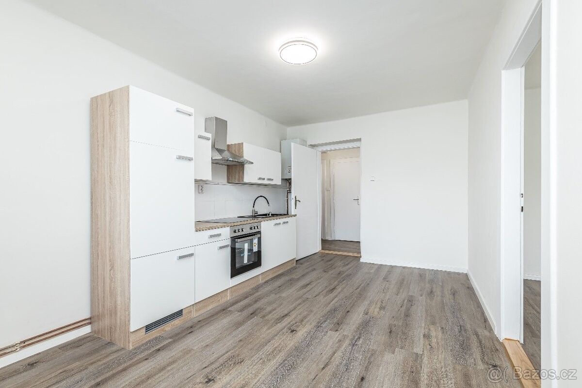 Prodej byt - Čistá u Rakovníka, 270 34