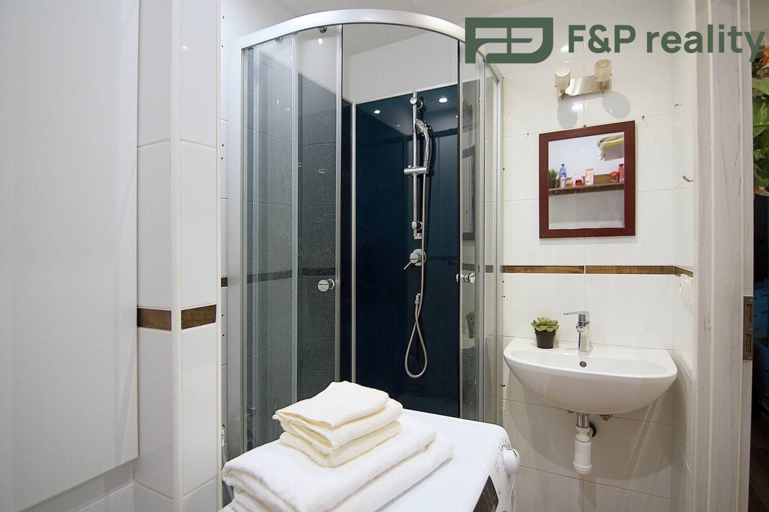 Prodej byt 1+kk - Vodárenská, Kladno, 33 m²