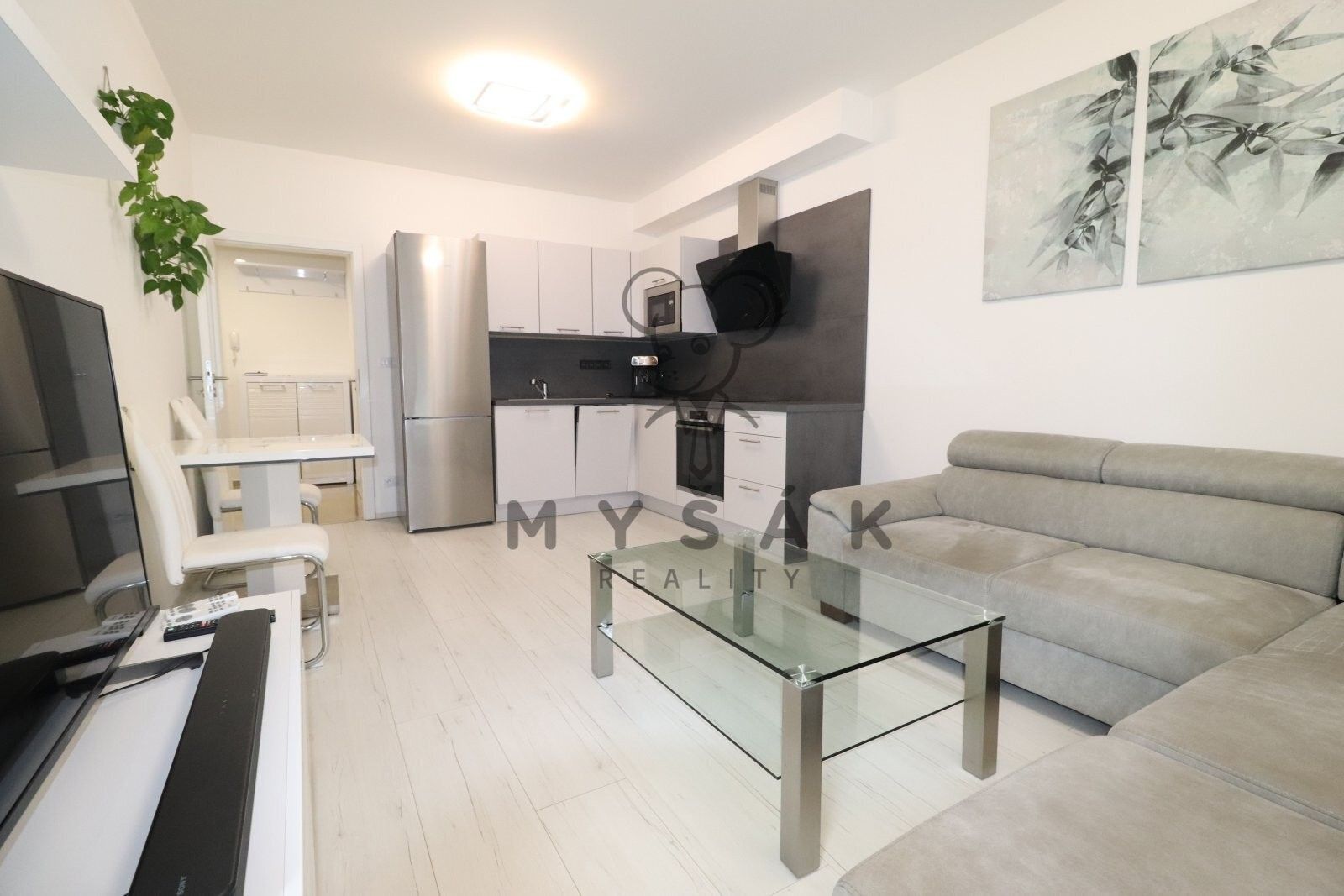 2+kk, J. Š. Baara 2890, České Budějovice 3, 50 m² - 1