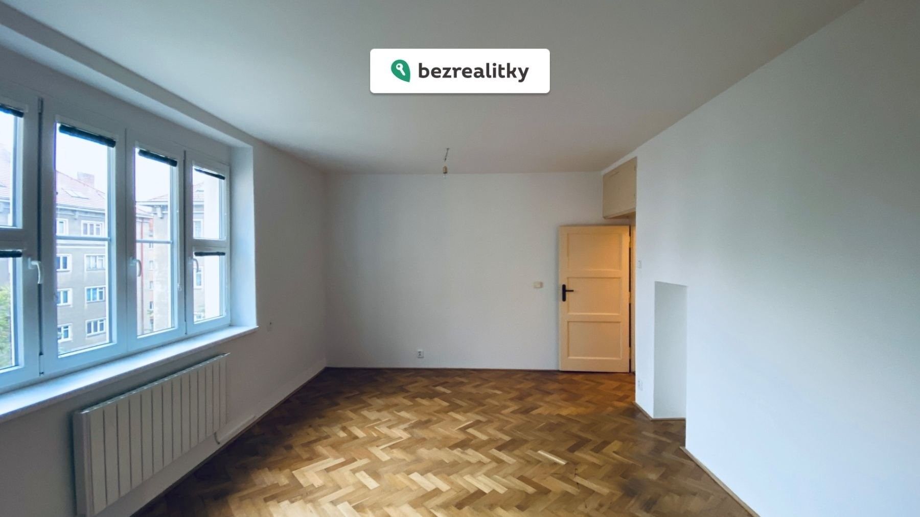 2+kk, Komunardů, Praha, 50 m²