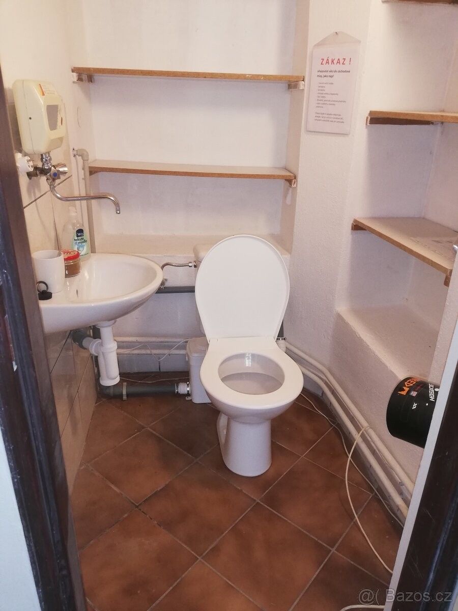 Pronájem obchodní prostory - Jihlava, 586 01