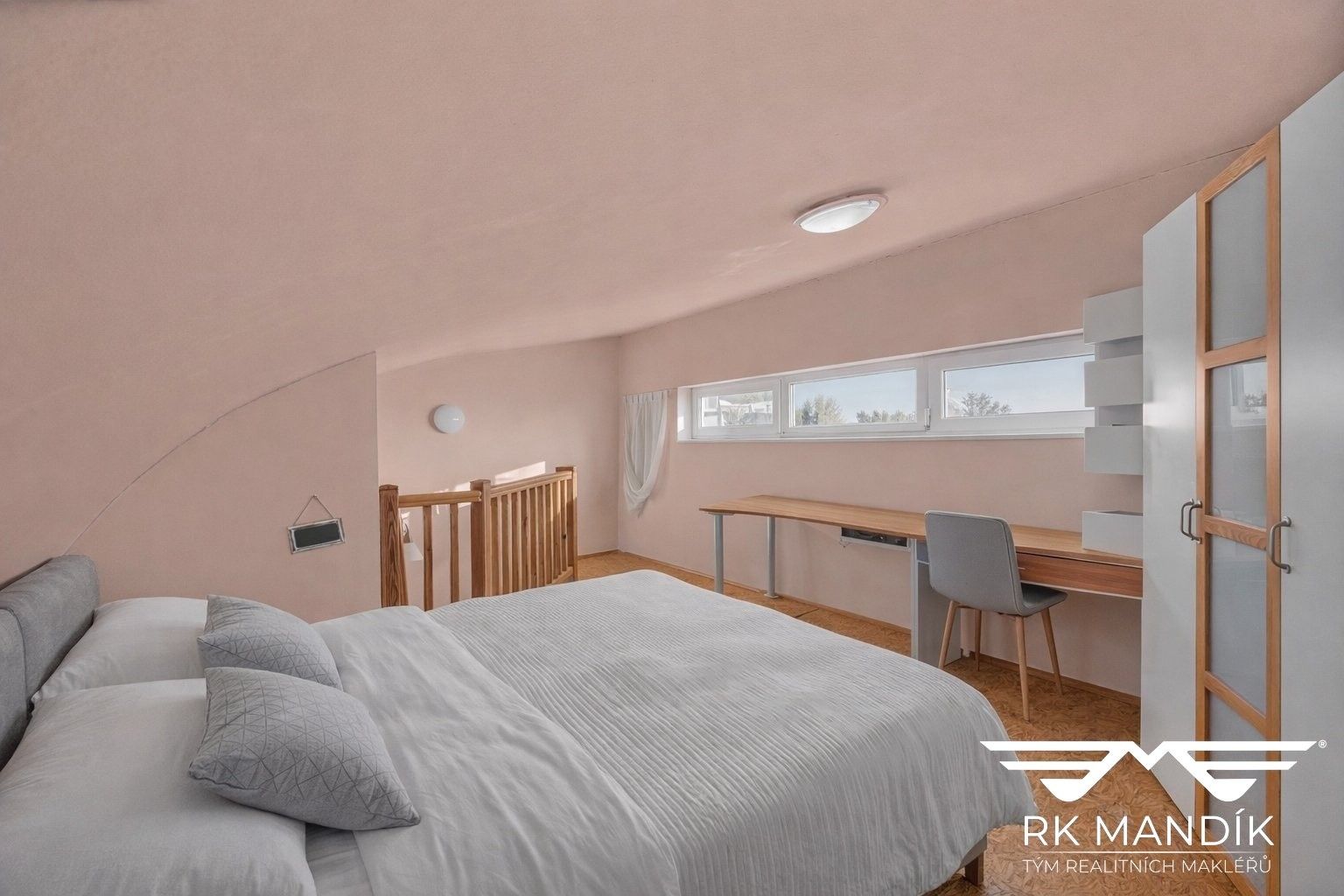 Pronájem byt 2+kk - Navigátorů, Praha, 44 m²