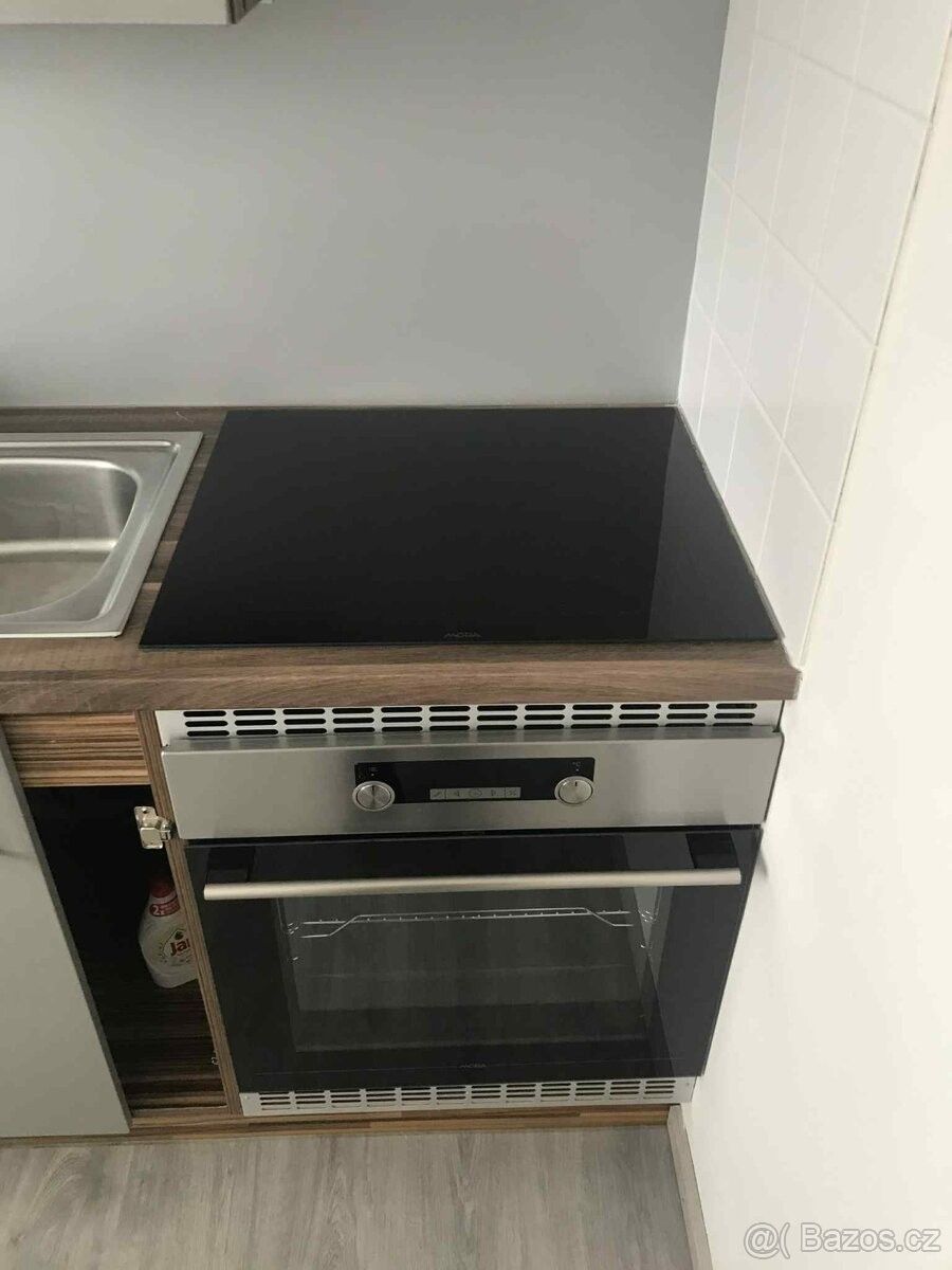 Pronájem byt - Hrušovany nad Jevišovkou, 671 67