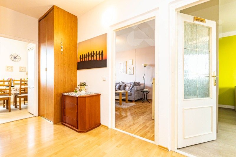 Prodej byt 3+1 - Lonkova, Pardubice, 75 m²