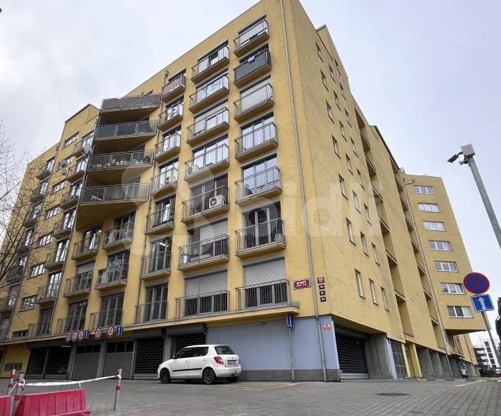 Pronájem byt 2+1 - Na Harfě, Vysočany, Praha, Česko, 86 m²
