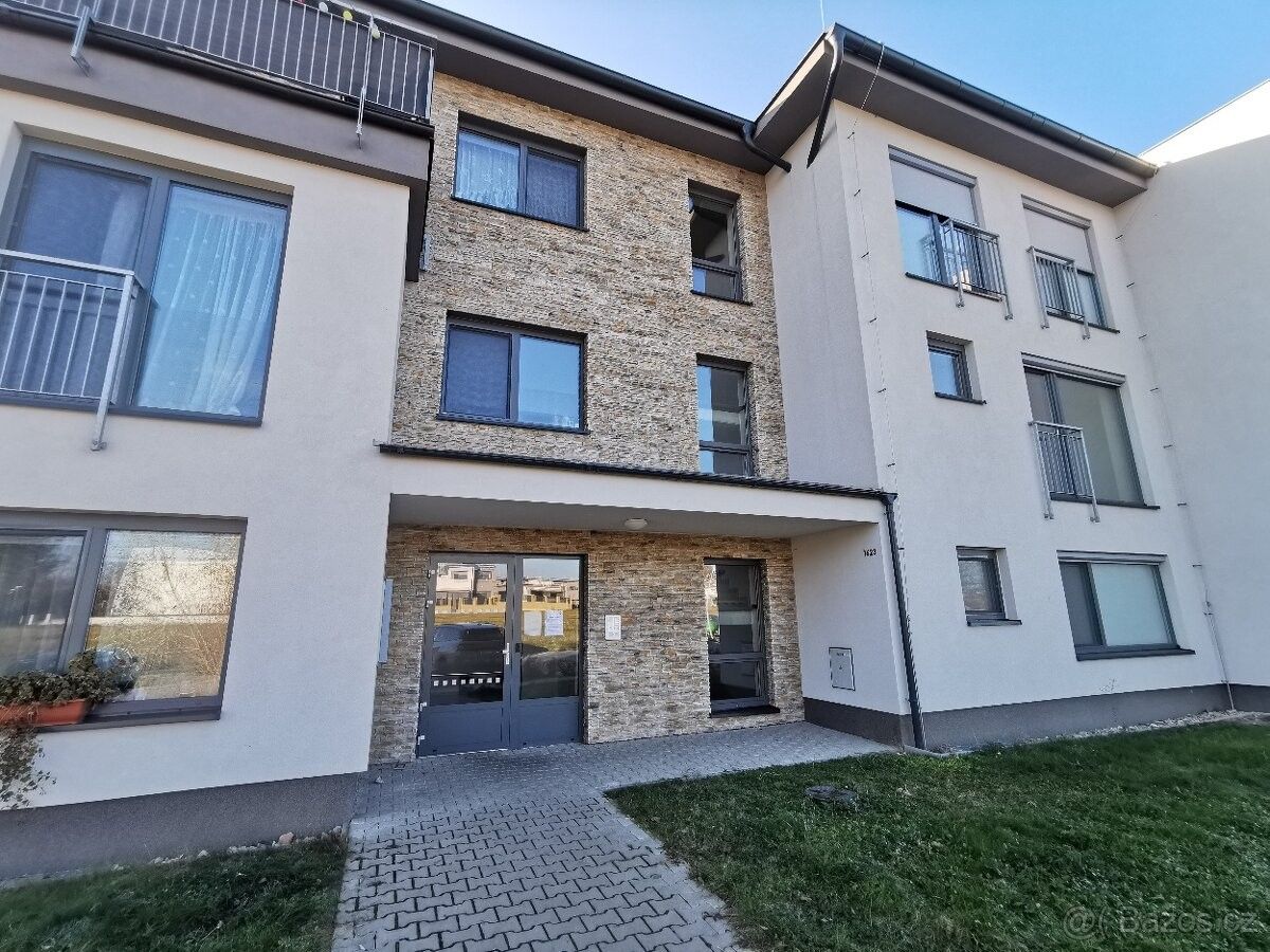 Byty, Kolín, 280 02