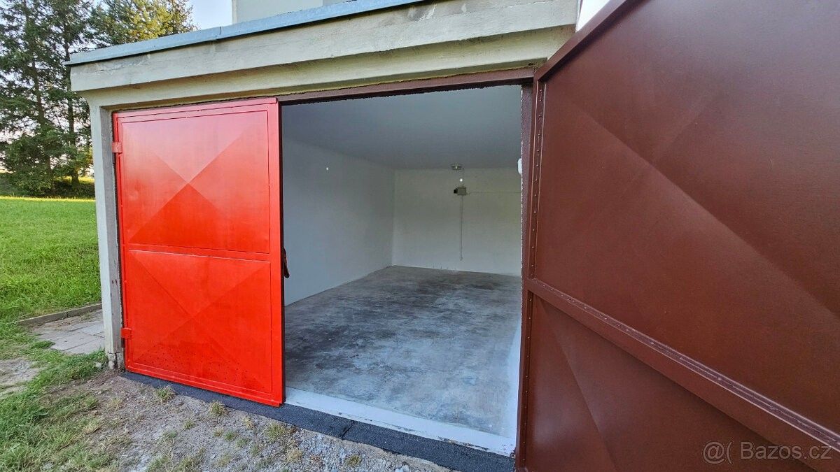 Prodej garáž - Deštná, 679 61