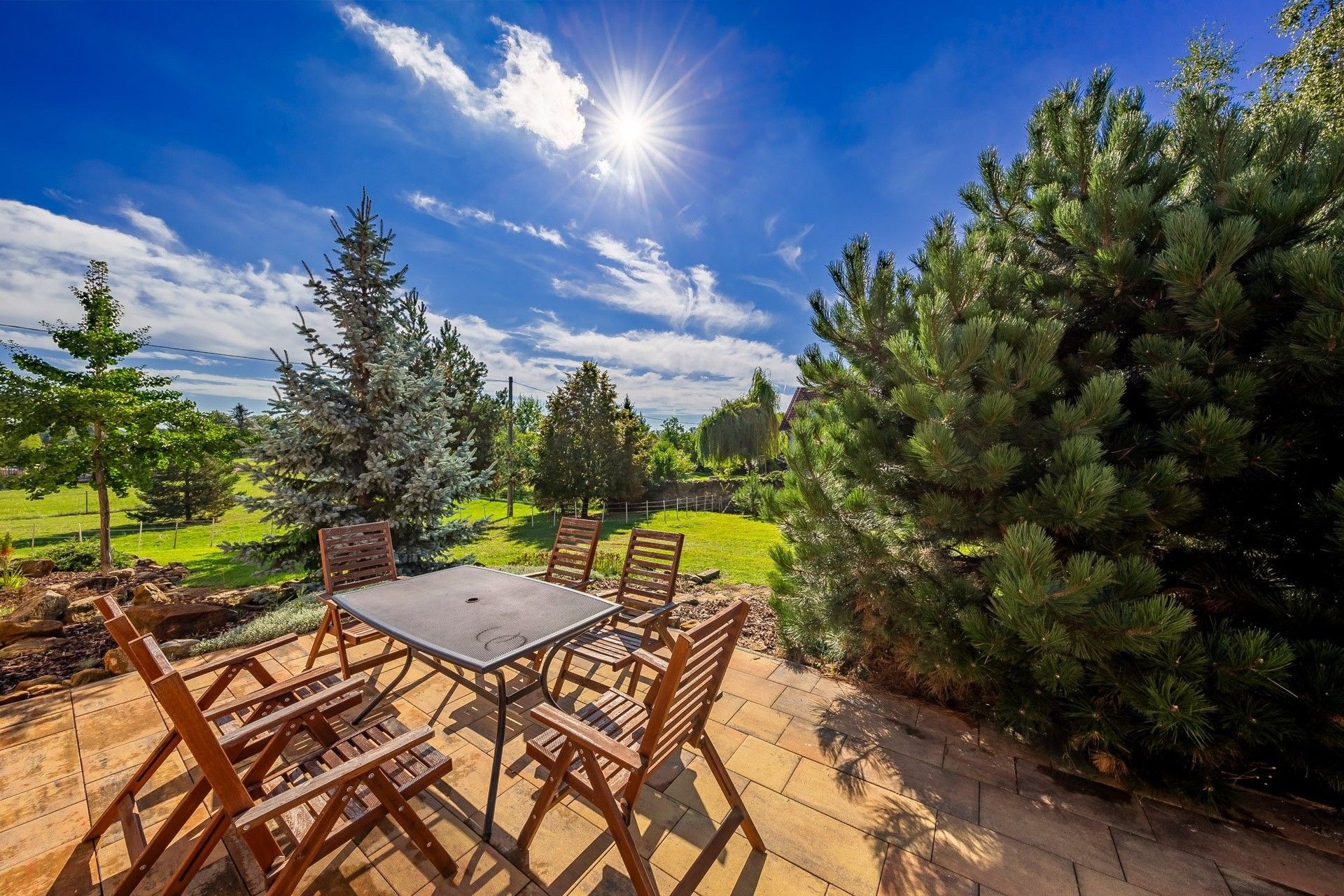 Prodej rodinný dům - Výhledová, Káraný, 241 m²