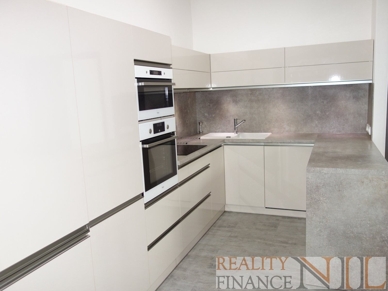 3+kk, Na Roudné 324, Plzeň Severní Předměstí, 82 m² - 1