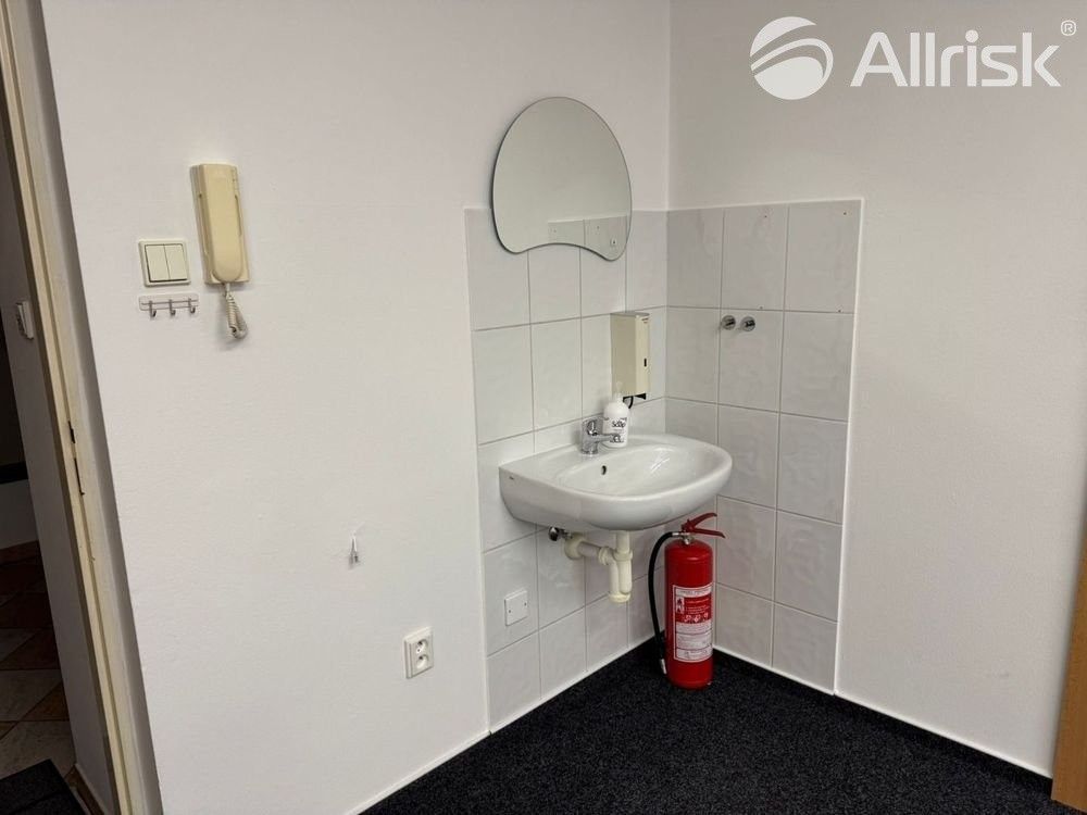 Kanceláře, náměstí Jana Zajíce, Vítkov, 31 m² - 2